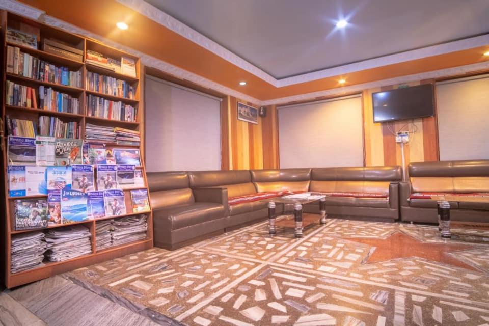 Hotel River Park Pokhara Eksteriør bilde