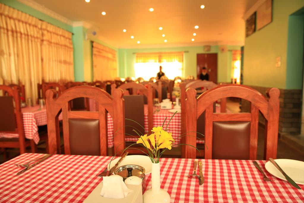 Hotel River Park Pokhara Eksteriør bilde