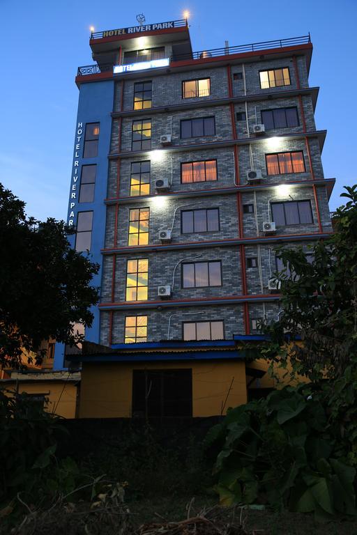 Hotel River Park Pokhara Eksteriør bilde
