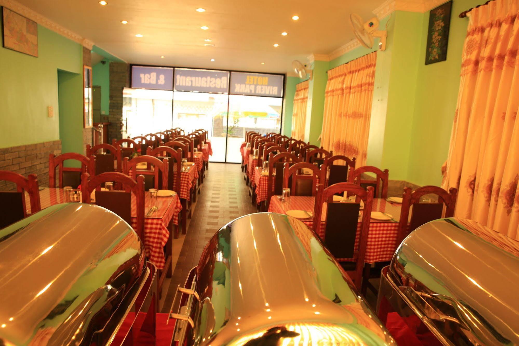 Hotel River Park Pokhara Eksteriør bilde