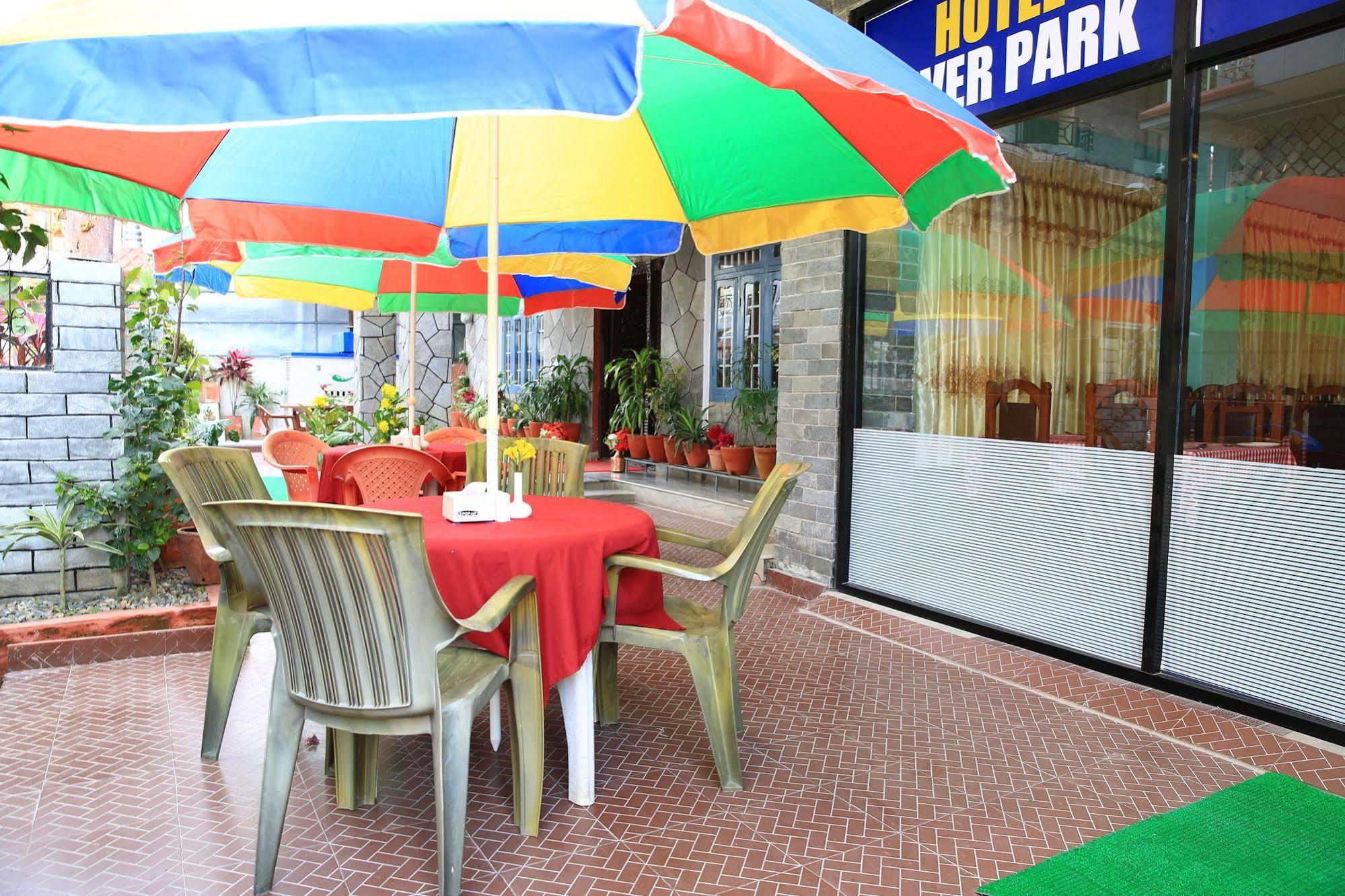 Hotel River Park Pokhara Eksteriør bilde