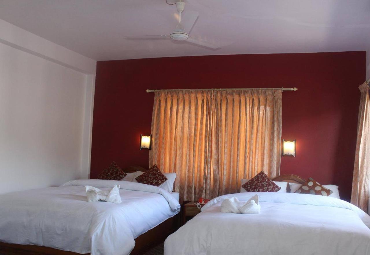 Hotel River Park Pokhara Eksteriør bilde